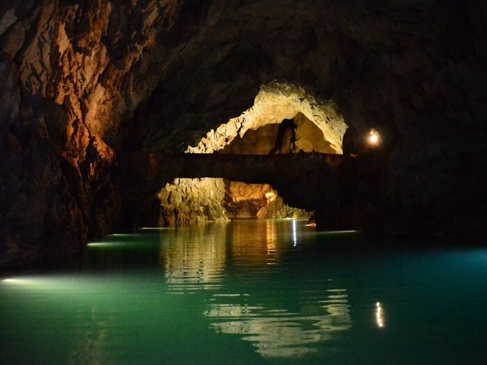 Особенности Пещеры Алтынбешик