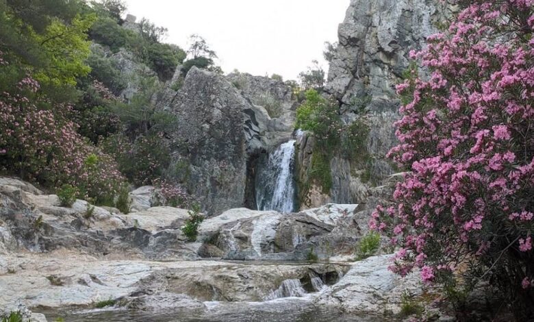 Водопад Небилер в Дикили