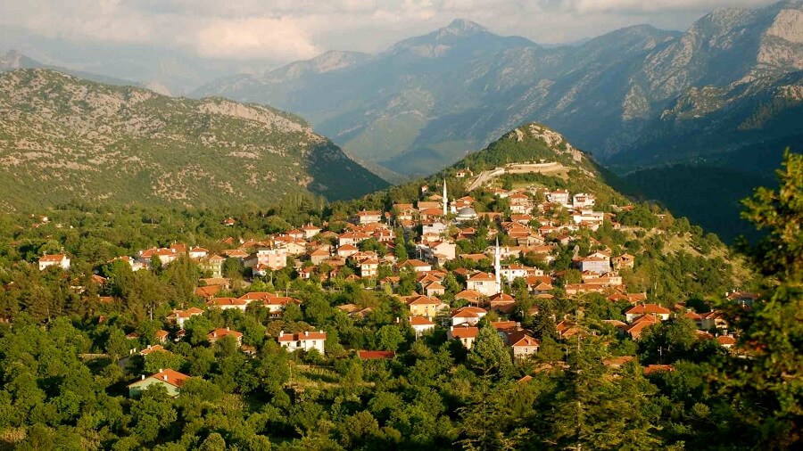 Деревня Ормана и застегнутые дома Ормана - Ormana Düğmeli Evler
